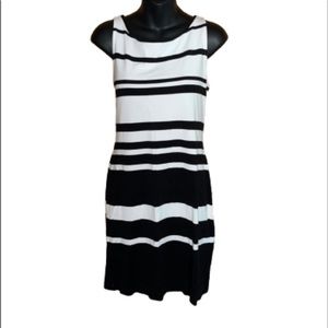 Liz Claiborne black and white sleeveless midi dress size 6